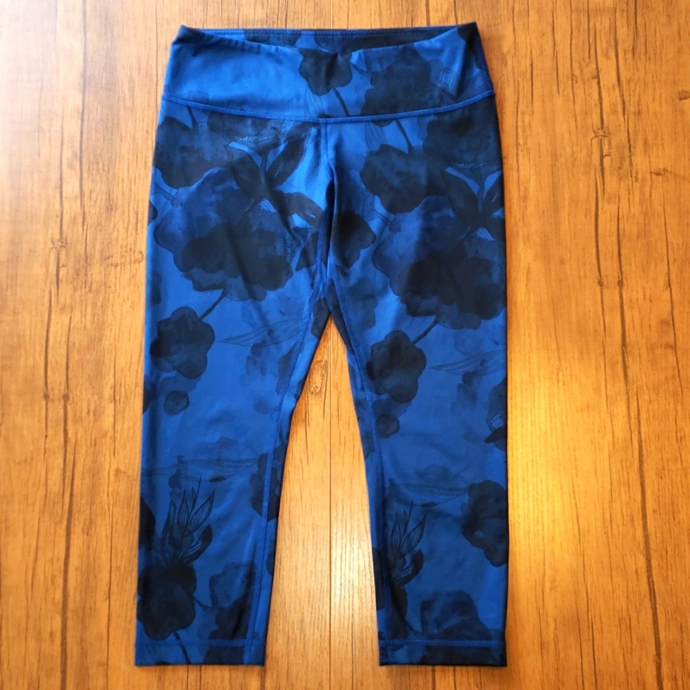 EUC Lululemon Cropped Leggings